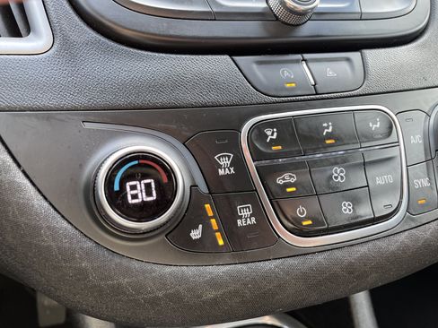 Certified 2024 Chevrolet Malibu LT image 30