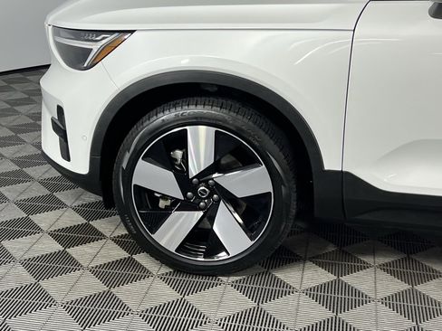 Used 2024 Volvo C40 P8 Recharge Plus w/ Climate Package image 14
