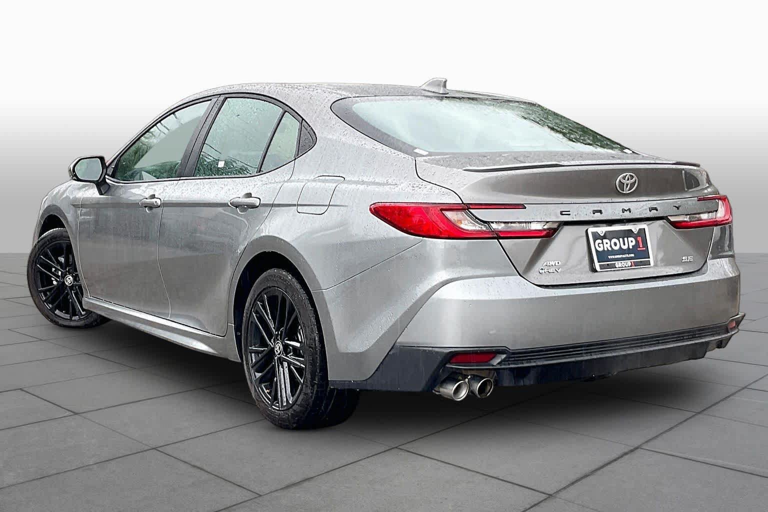 Used 2025 Toyota Camry SE w/ Convenience Package AWD/4WD image 12