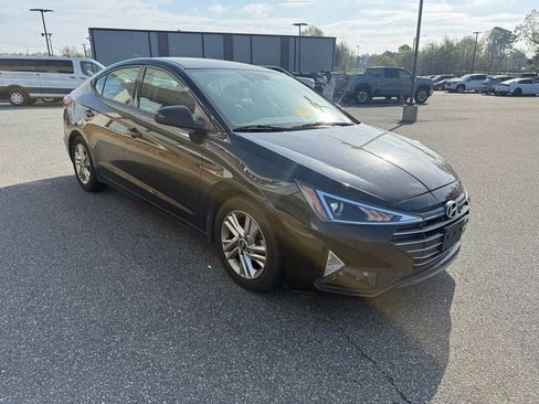 Used 2019 Hyundai Elantra SEL image 9