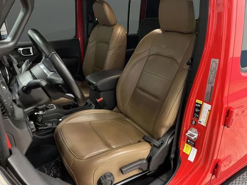 Used 2022 Jeep Gladiator Overland w/ Popular Equipment Package image 4