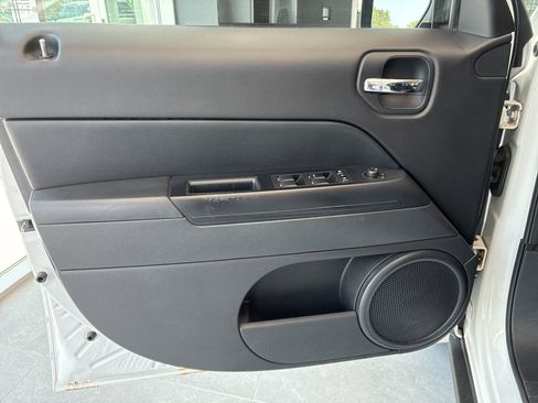 Used 2016 Jeep Patriot Sport w/ Power Value Group AWD/4WD image 17