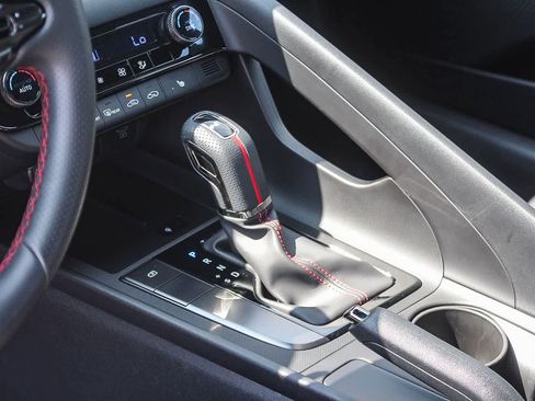 Certified 2025 Hyundai Elantra N Line image 24