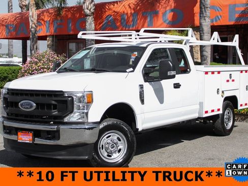 Used 2022 Ford F250 XL w/ Power Equipment Group image 4