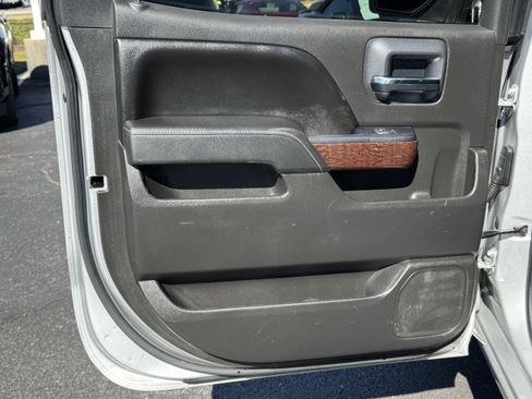 Used 2015 GMC Sierra 1500 SLE w/ SLE Value Package image 30