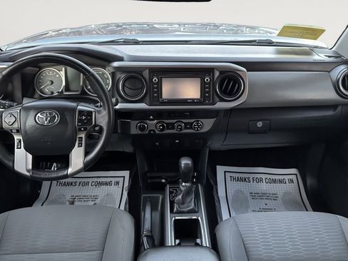 Used 2018 Toyota Tacoma SR5 image 16