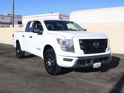 Used 2022 Nissan Titan SV