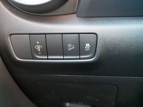 Certified 2023 Hyundai Kona Limited image 26