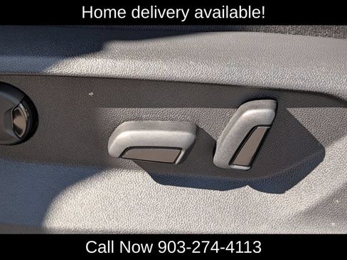 Used 2025 Volkswagen Atlas SE AWD/4WD image 23