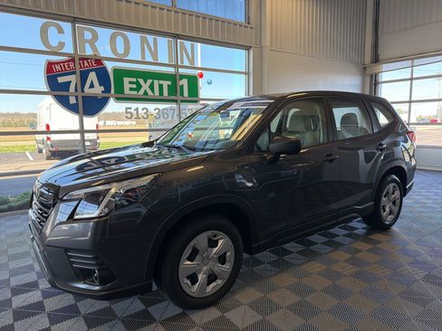 Used 2023 Subaru Forester AWD/4WD image 3