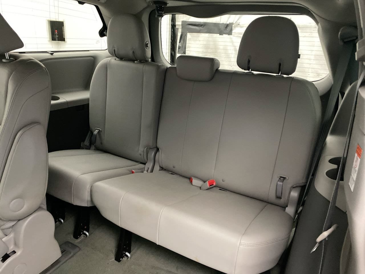 Used 2015 Toyota Sienna XLE w/ XLE Navigation Package AWD/4WD image 25