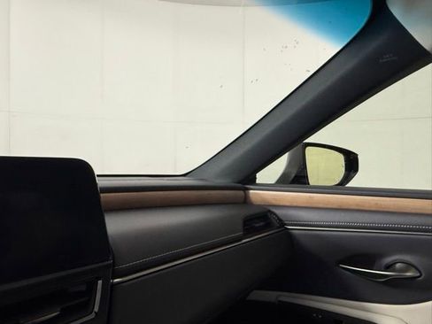 Used 2023 Lexus ES 350 w/ Premium Package image 24