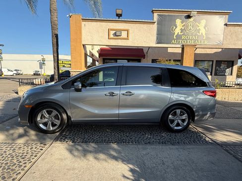 Used 2018 Honda Odyssey EX-L image 8