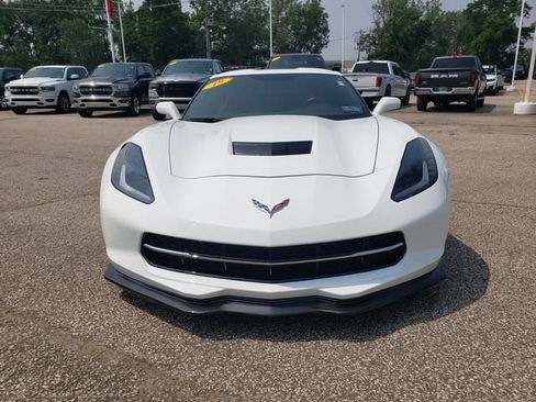 Used 2019 Chevrolet Corvette Stingray Coupe w/ Battery Protection Package RWD image 9