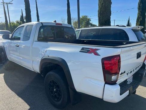 Used 2021 Toyota Tacoma SR w/ SX Package image 8