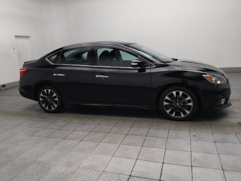 Used 2017 Nissan Sentra SR Turbo w/ SR Turbo Premium Package FWD image 11