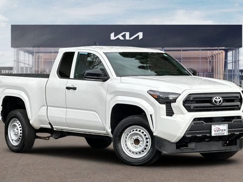 Used 2024 Toyota Tacoma SR image 2