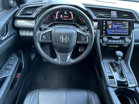 Used 2018 Honda Civic Sport Touring image 15