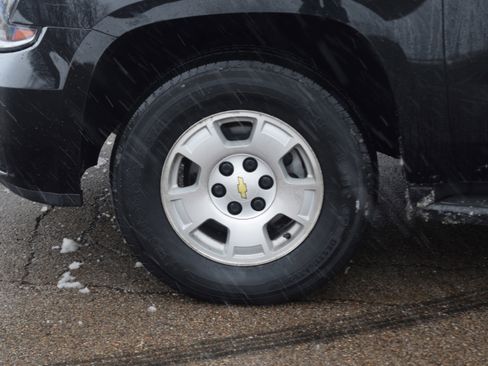 Used 2017 Chevrolet Tahoe 4WD image 26