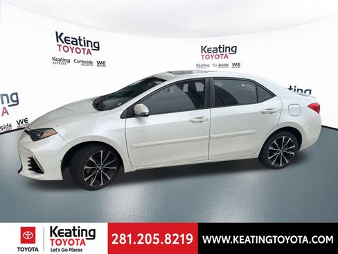 Used 2018 Toyota Corolla XSE image 6