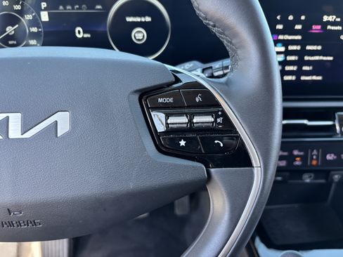 Certified 2023 Kia Niro Wind w/ Wind Preserve Package FWD image 26