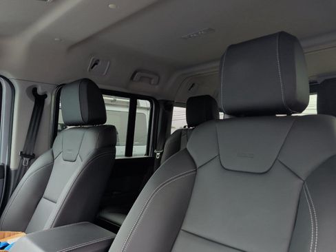 Used 2024 INEOS Grenadier AWD/4WD image 28