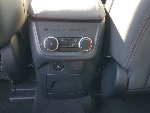 New 2026 Ford Explorer Active w/ Active Comfort Package image 38