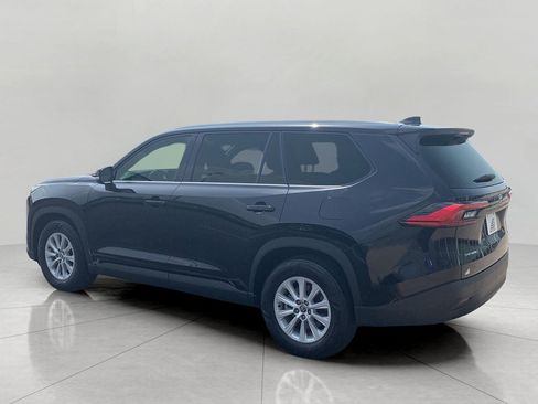 Used 2024 Toyota Grand Highlander AWD Hybrid image 5