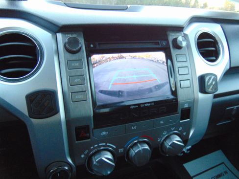 Used 2018 Toyota Tundra SR5 w/ TRD Sport Package image 10