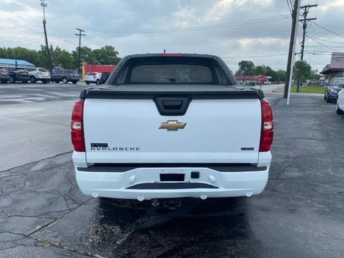 Used 2008 Chevrolet Avalanche LT w/ LT Preferred Equipment Group AWD/4WD image 6