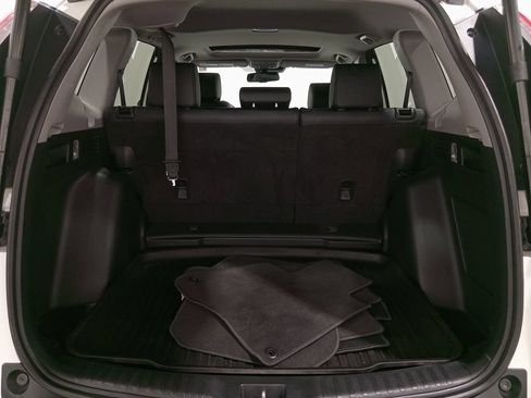 Used 2018 Honda CR-V Touring image 5