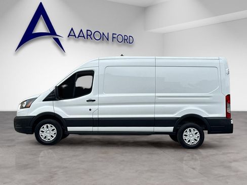 Used 2023 Ford E-Transit Medium Roof image 2