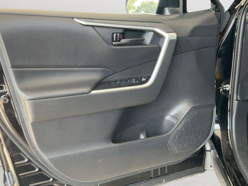 Used 2025 Toyota RAV4 LE FWD image 19