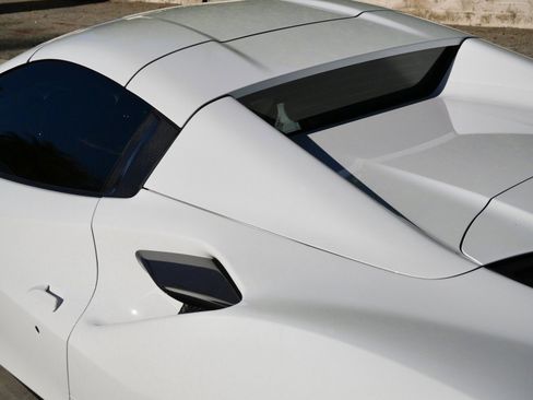 Used 2022 Ferrari F8 Tributo image 13