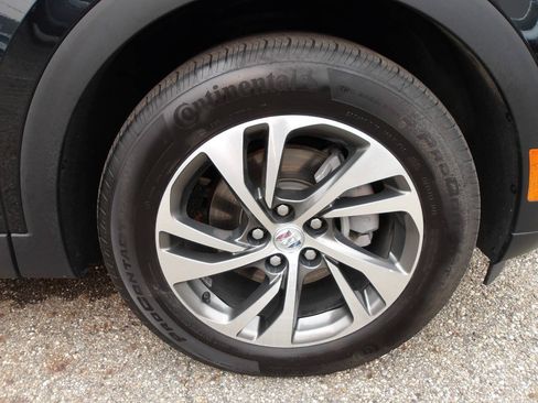 Used 2022 Buick Envision Essence w/ Safety Package FWD image 36
