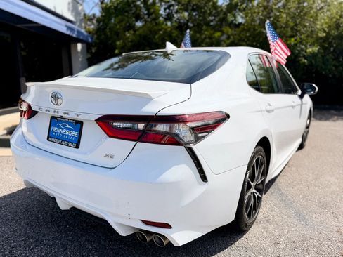 Used 2021 Toyota Camry SE FWD image 33