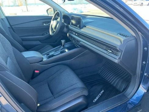 Used 2024 Honda Accord EX image 31