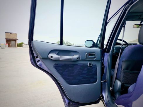 Used 1997 Toyota RAV4 4WD 4-Door image 19