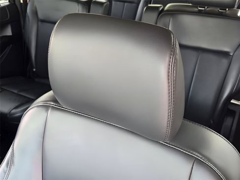 Used 2022 Ford Expedition Max XLT RWD image 23