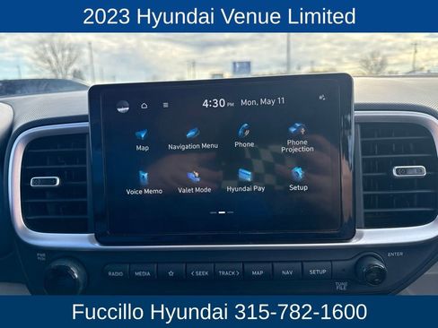 Used 2023 Hyundai Venue Limited FWD image 24