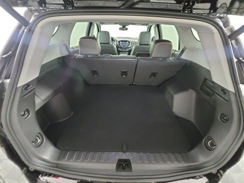 Certified 2024 GMC Terrain AT4 w/ Infotainment Package II image 16