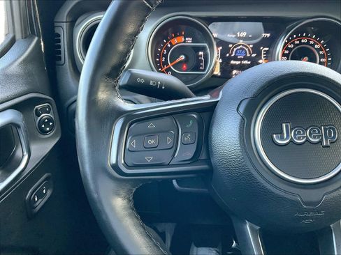 Used 2021 Jeep Gladiator Sport AWD/4WD image 13