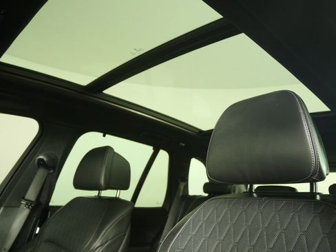 Used 2019 BMW X5 xDrive40i w/ M Sport Package image 11