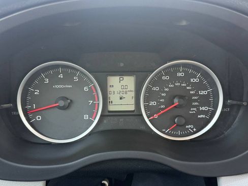 Used 2014 Subaru Forester 2.5i AWD/4WD image 27