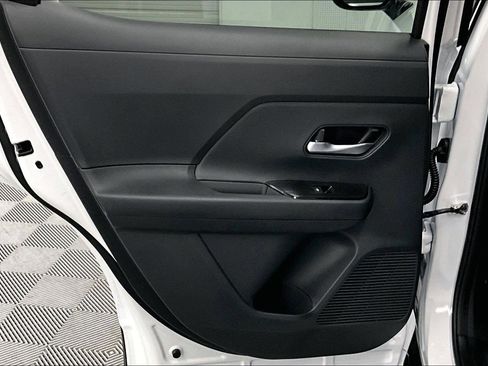 New 2026 Nissan Kicks SV FWD image 28