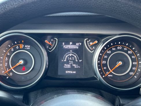 Used 2019 Jeep Wrangler Sport image 27