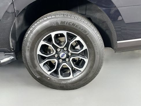 Used 2023 Ford Expedition Max XLT image 33