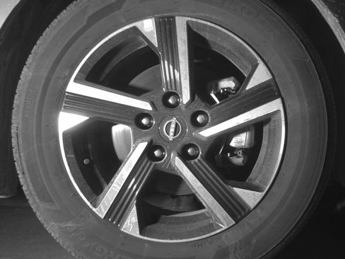 Used 2025 Nissan Sentra SV FWD image 13