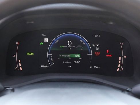 Used 2025 Toyota Camry LE image 13