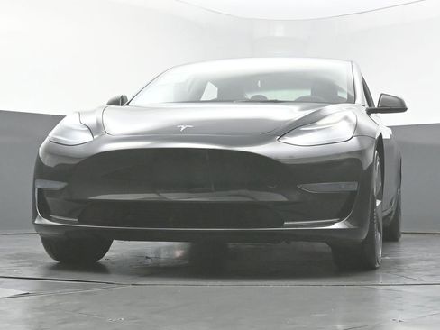 Used 2023 Tesla Model 3 Standard Range RWD image 47